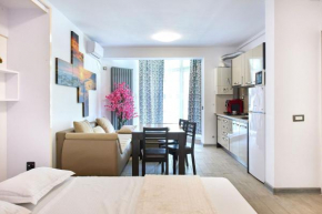 Malibu Apartment by ALZ